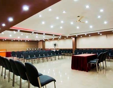 Didi Hotel Лакхнау Екстер'єр фото